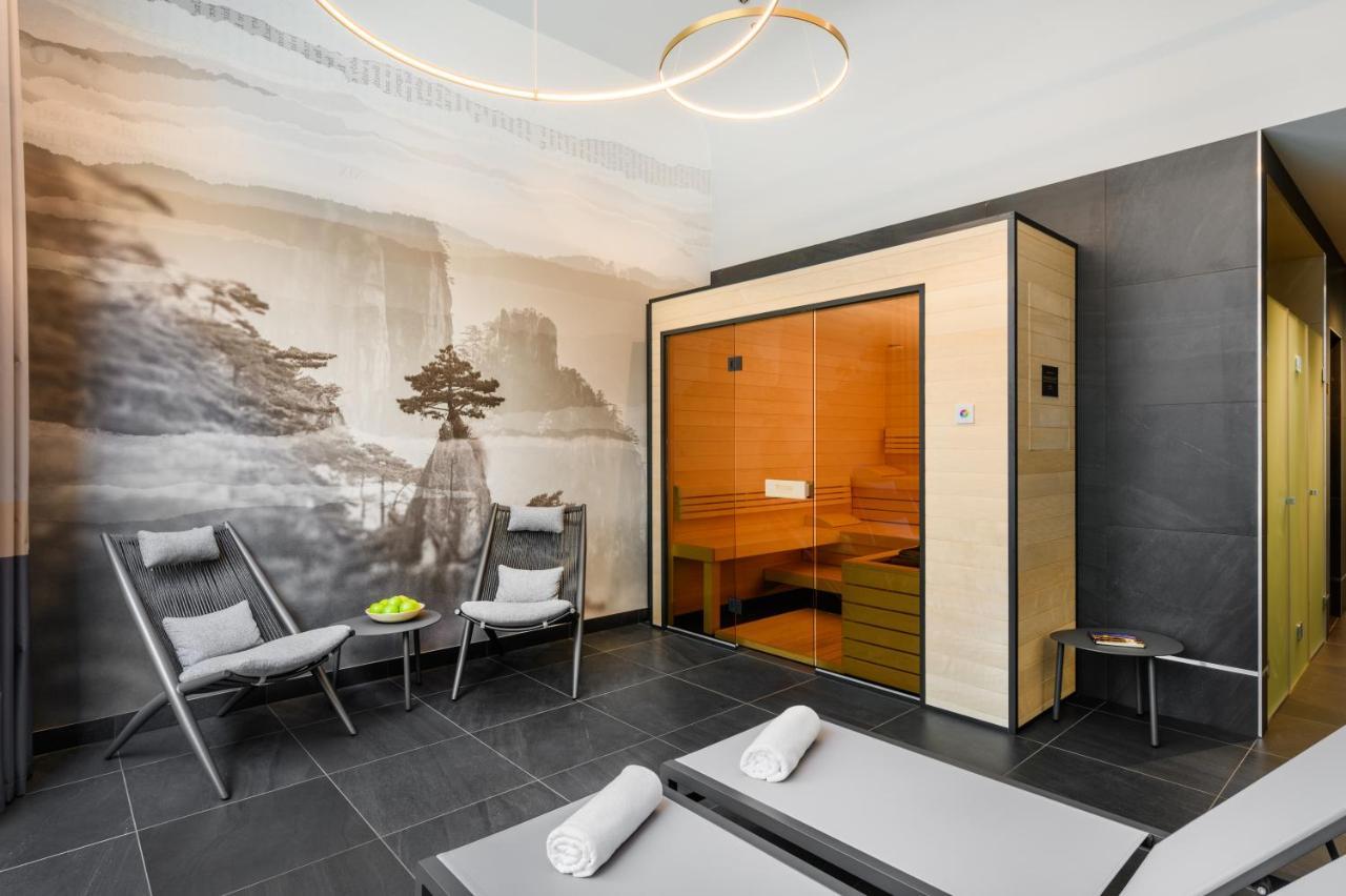 Emerald Downtown Luxury Suites By Continental Group Будапеща Екстериор снимка