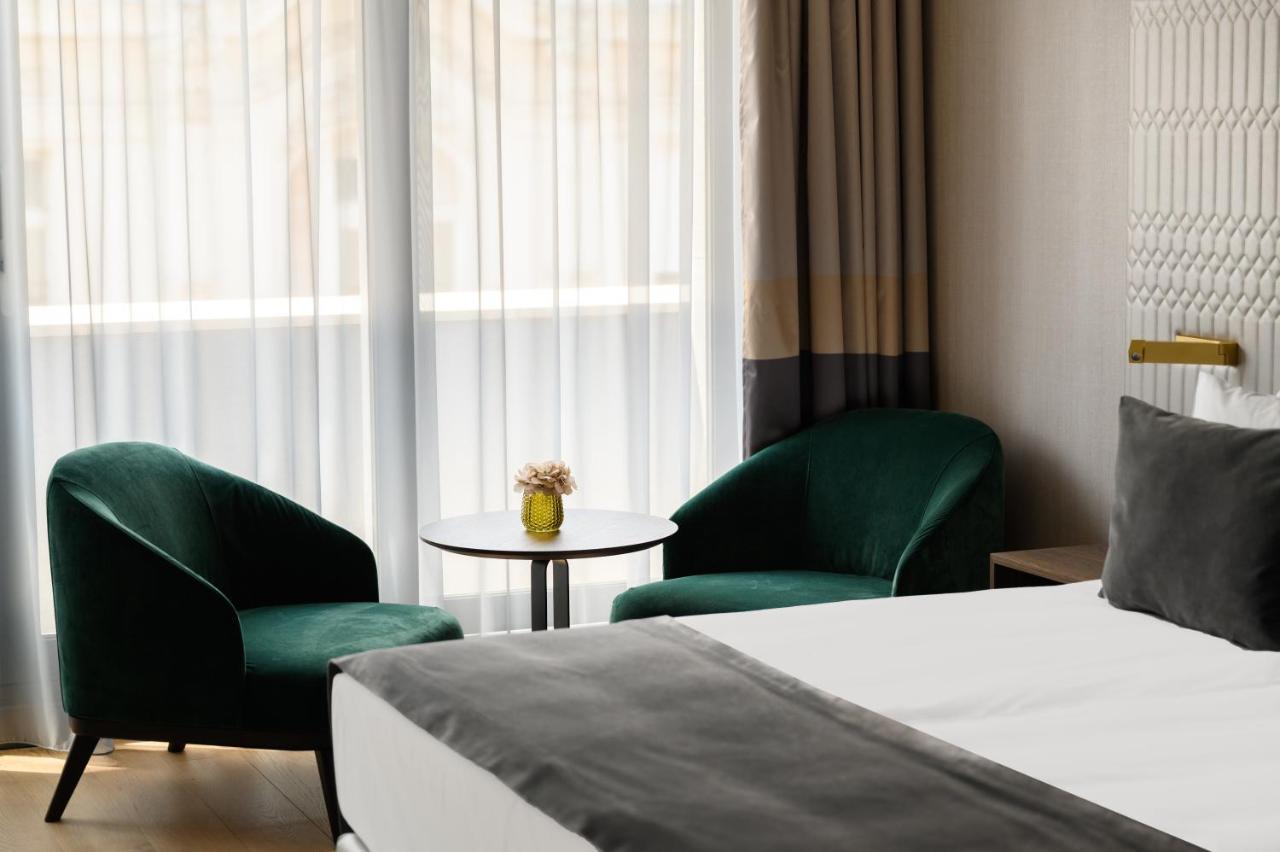 Emerald Downtown Luxury Suites By Continental Group Будапеща Екстериор снимка