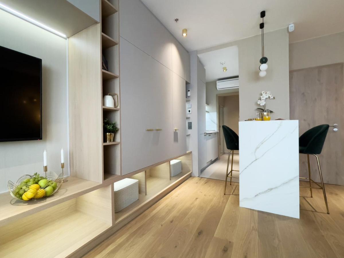 Emerald Downtown Luxury Suites By Continental Group Будапеща Екстериор снимка