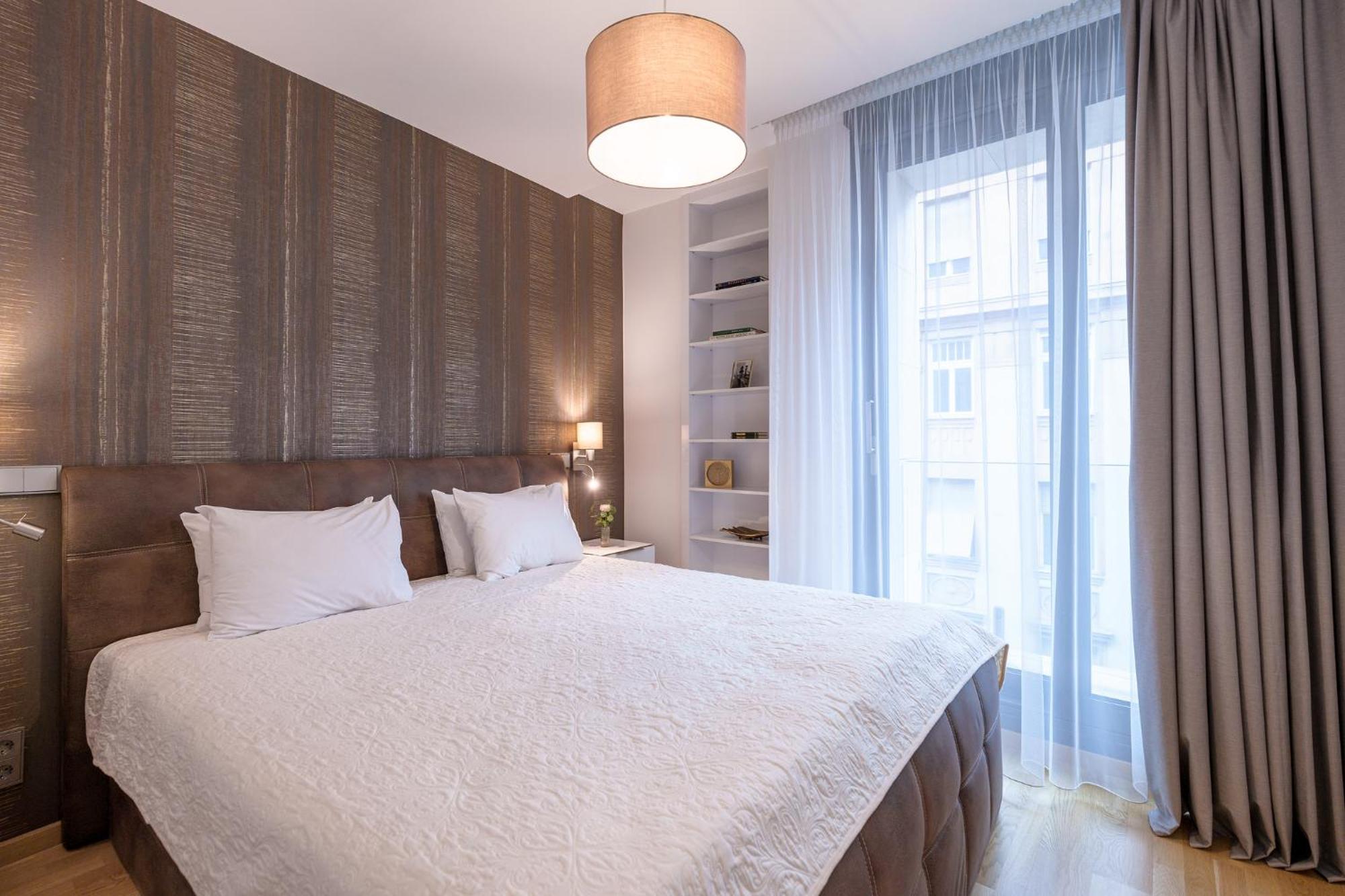 Emerald Downtown Luxury Suites By Continental Group Будапеща Екстериор снимка
